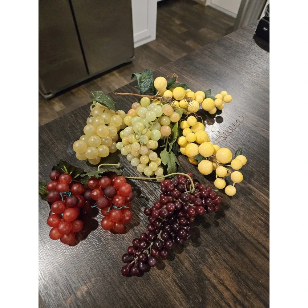 Grapes Realistic Artificial Decorative Clusters Plastic Rubber Fruit Lot Of 10